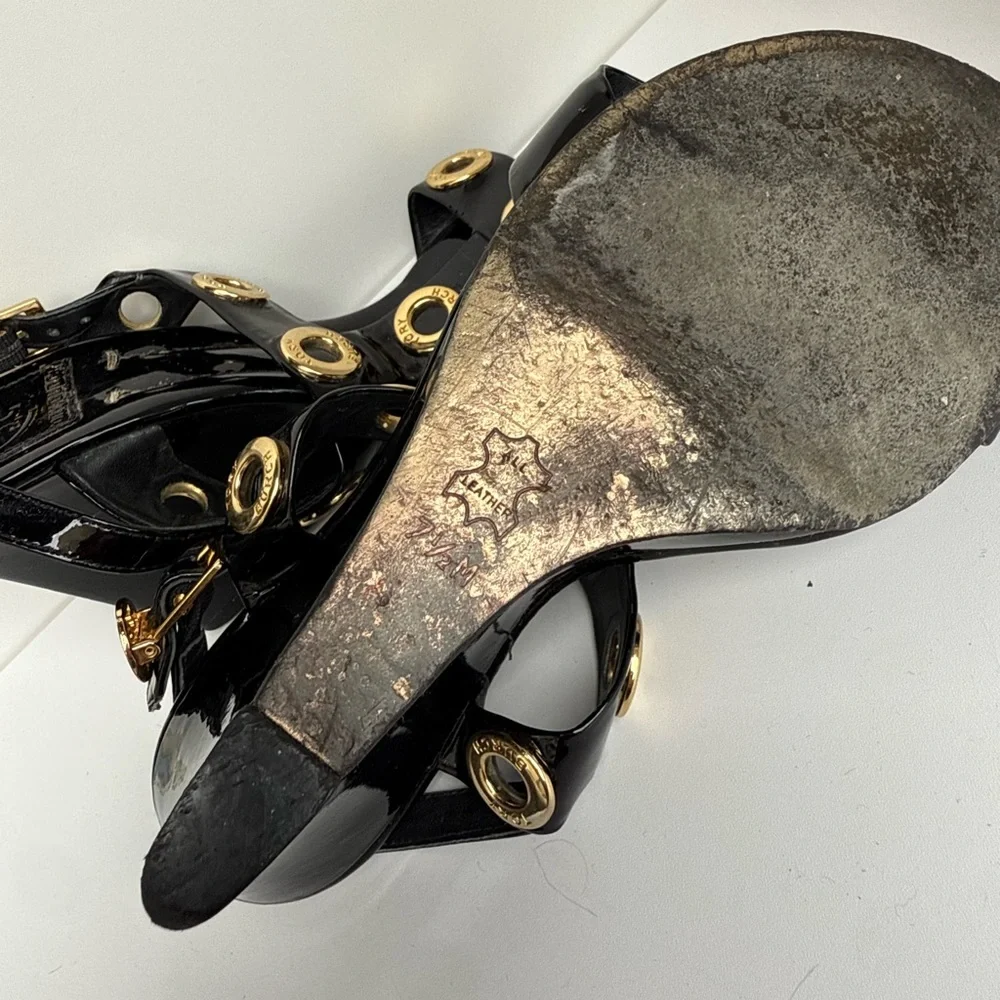 TORY BURCH‎ Kathryn Black Patent Leather Gold Rivet Wedge Heel Sandals Size 7.5
